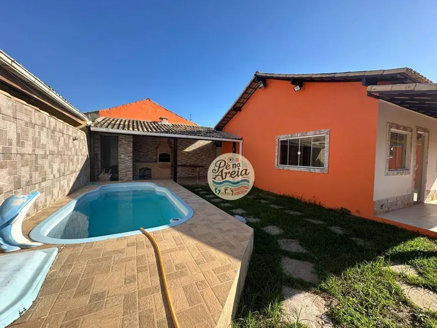 Foto 1 de Casa com 2 quartos à venda, 160m2 em Cabo Frio - RJ