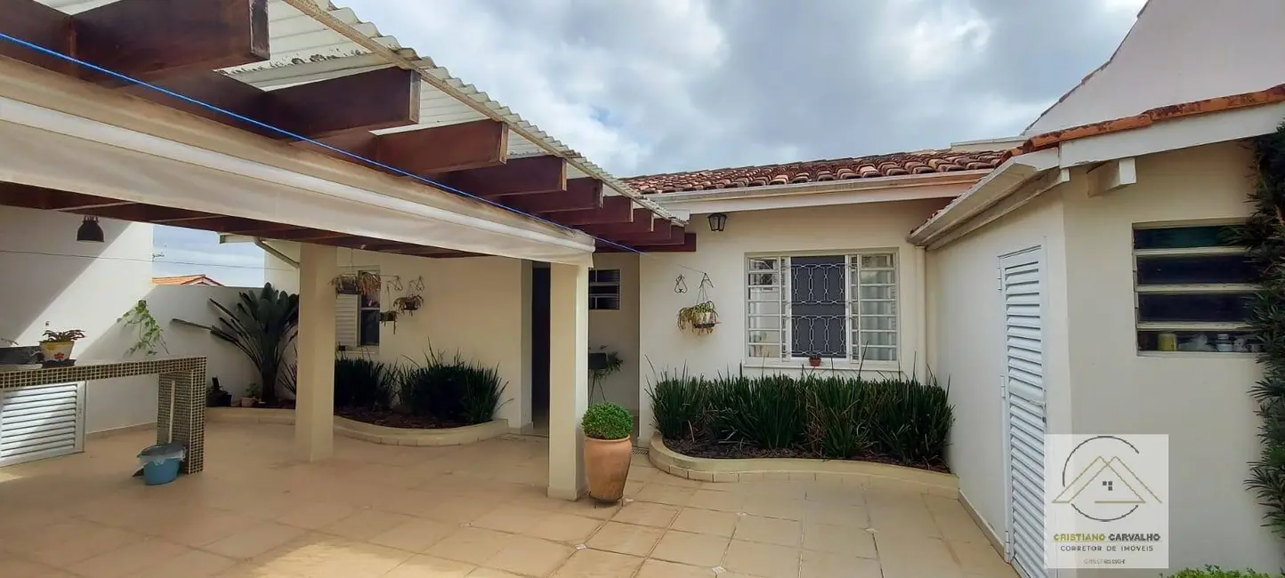 Foto 7 de Casa com 2 quartos à venda, 214m2 em Vila dos Netos, Atibaia - SP