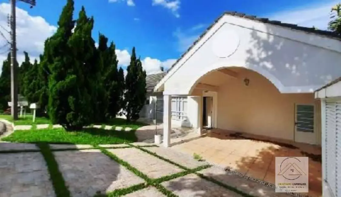 Casa de Condomínio com 3 quartos à venda e para alugar, 1093m2 em Condomínio Flamboyant-B, Atibaia - SP - imagem 3 Foto 3 de Casa de Condomínio com 3 quartos à venda e para alugar, 1093m2 em Condomínio Flamboyant-B, Atibaia - SP