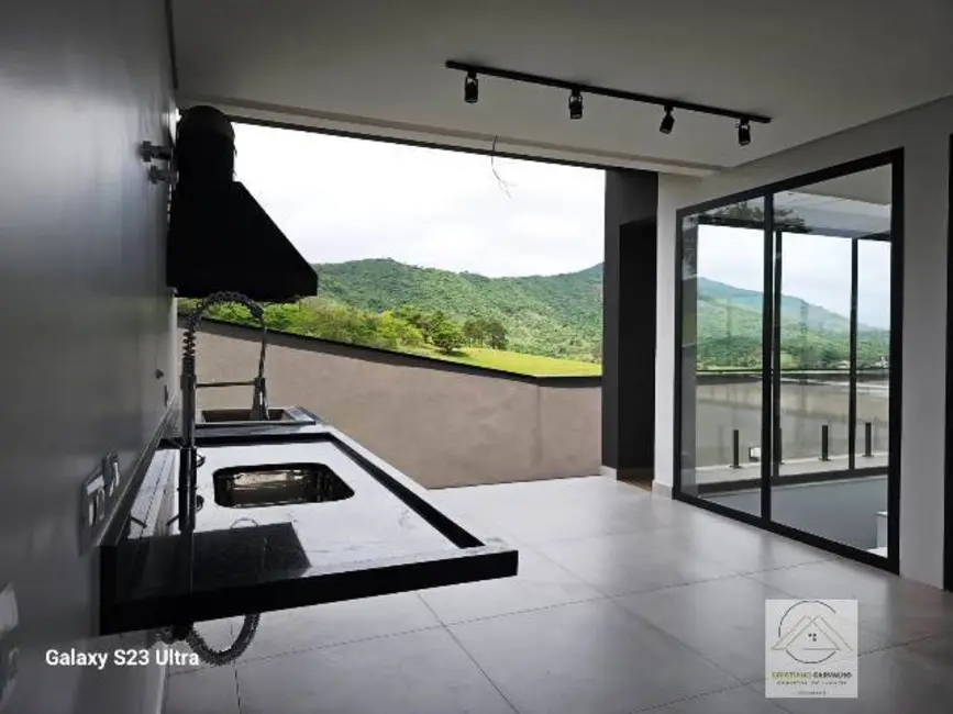 Foto 5 de Casa de Condomínio com 3 quartos à venda, 250m2 em Atibaia - SP