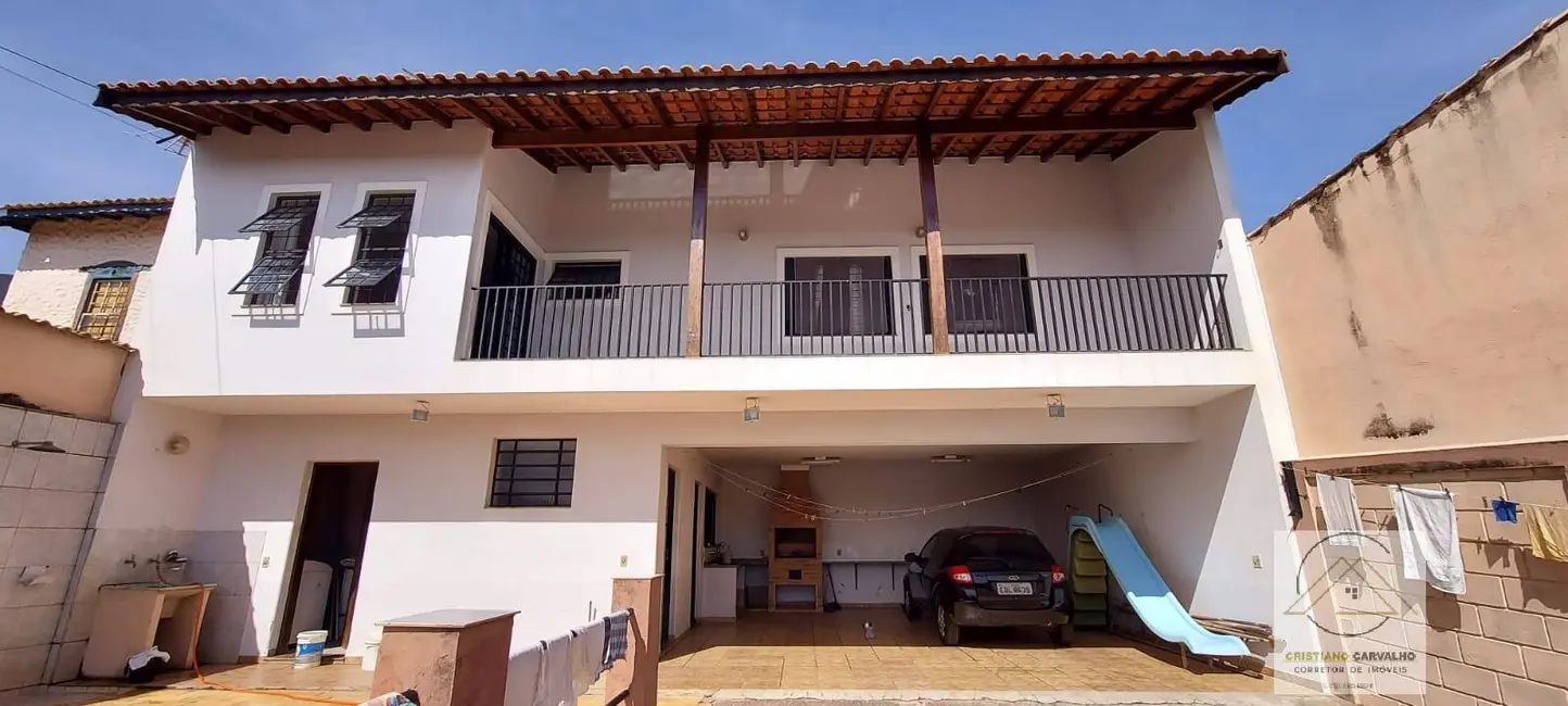 Foto 1 de Casa com 2 quartos à venda, 360m2 em Jardim dos Pinheiros, Atibaia - SP