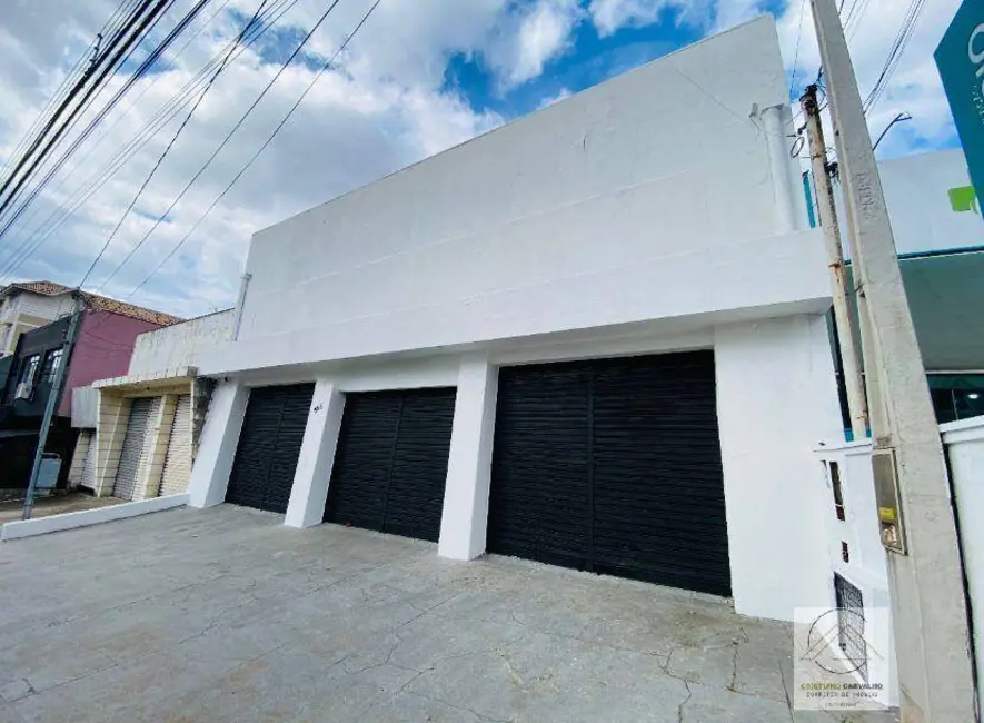 Foto 3 de Sala Comercial à venda e para alugar, 396m2 em Atibaia Jardim, Atibaia - SP