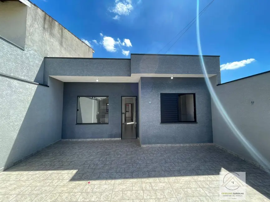 Foto 1 de Casa com 3 quartos à venda e para alugar, 175m2 em Nova Cerejeira, Atibaia - SP