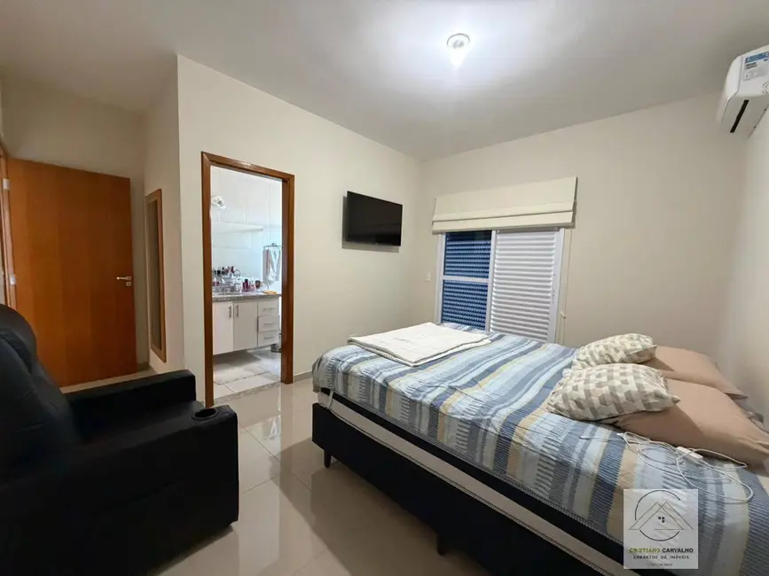 Foto 7 de Casa com 3 quartos para alugar, 150m2 em Jardim dos Pinheiros, Atibaia - SP