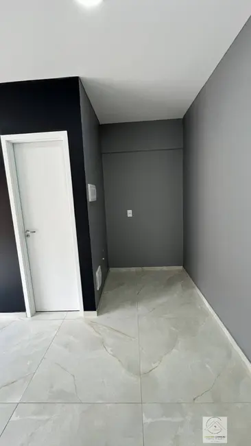 Foto 4 de Sala Comercial para alugar, 43m2 em Atibaia Jardim, Atibaia - SP