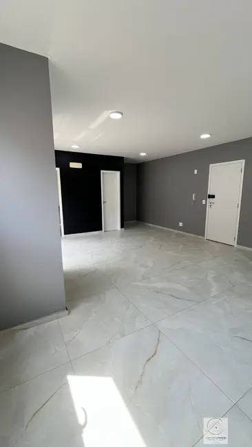 Foto 2 de Sala Comercial para alugar, 43m2 em Atibaia Jardim, Atibaia - SP