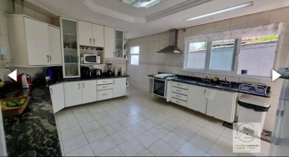 Foto 7 de Casa com 4 quartos à venda e para alugar, 705m2 em Vila Santista, Atibaia - SP