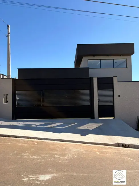 Foto 1 de Casa de Condomínio com 3 quartos à venda e para alugar, 360m2 em Atibaia - SP