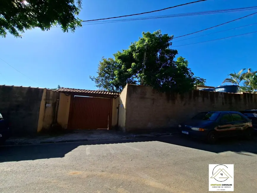 Foto 3 de Chácara com 5 quartos à venda, 1000m2 em Jardim Estância Brasil, Atibaia - SP