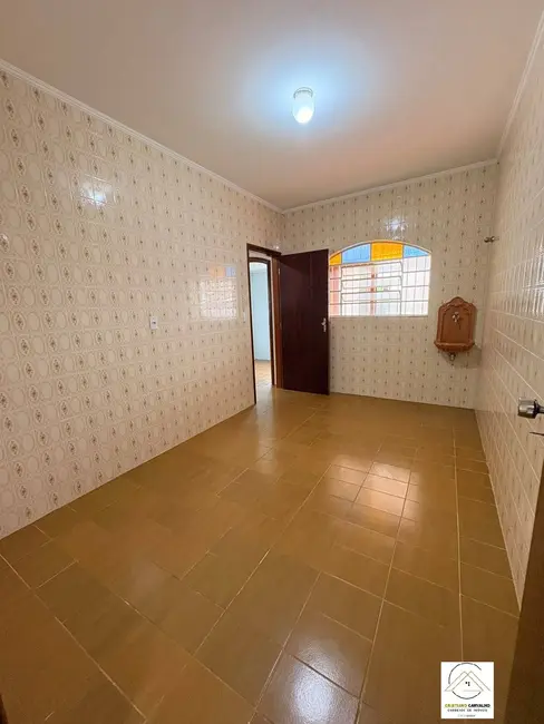 Foto 9 de Casa com 2 quartos para alugar, 600m2 em Vila Santista, Atibaia - SP