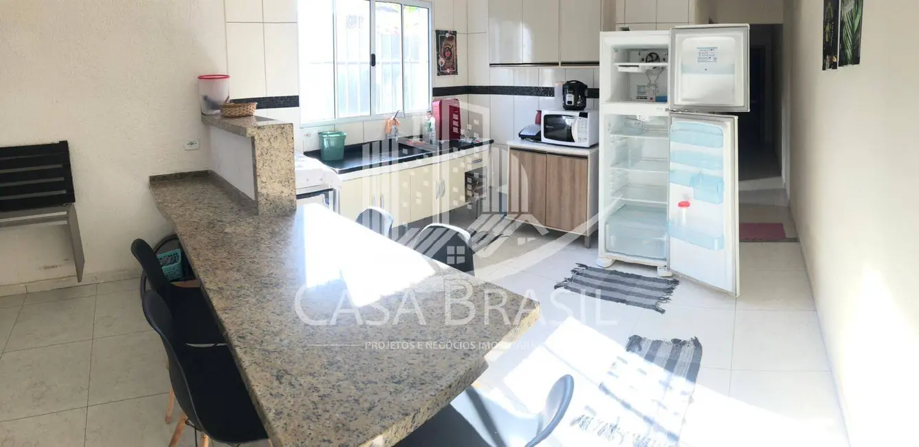 Foto 2 de Casa com 2 quartos à venda, 80m2 em Martim de Sá, Caraguatatuba - SP