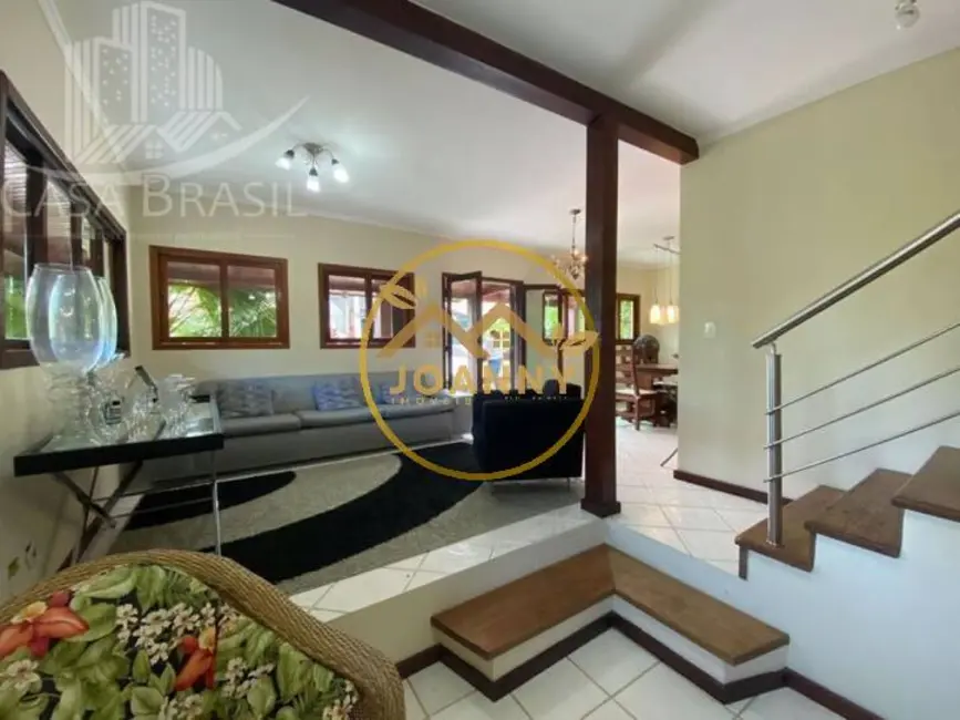 Foto 3 de Casa com 5 quartos à venda, 600m2 em Park Imperial, Caraguatatuba - SP