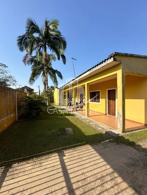 Foto 2 de Kitnet com 1 quarto à venda, 35m2 em Massaguaçu, Caraguatatuba - SP