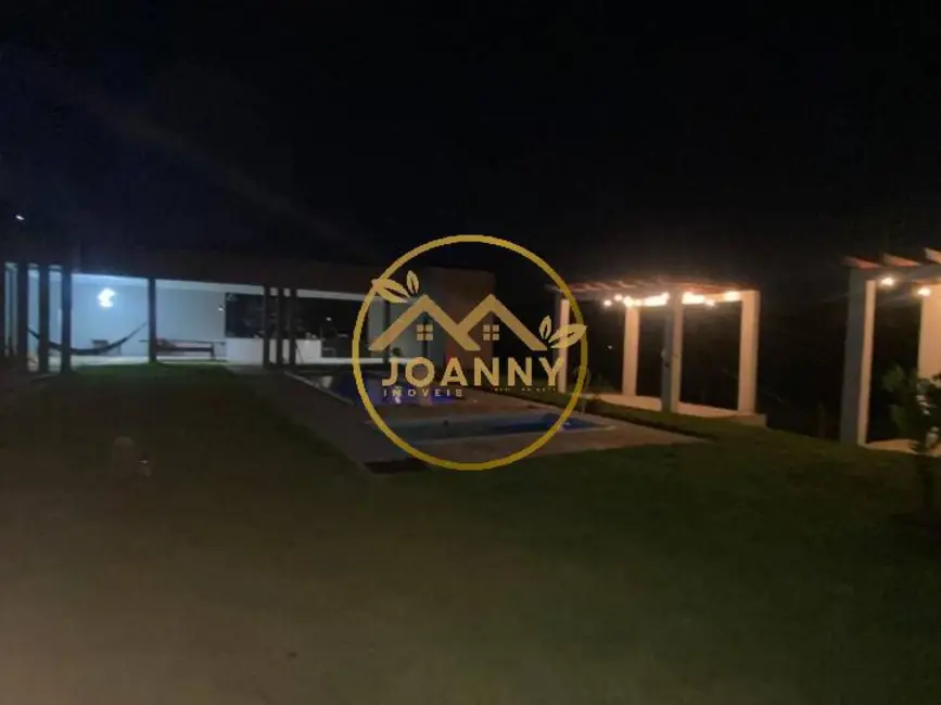 Chácara com 3 quartos à venda, 233m2 em Borda da Mata, Cacapava - SP - imagem 3 Foto 3 de Chácara com 3 quartos à venda, 233m2 em Borda da Mata, Cacapava - SP