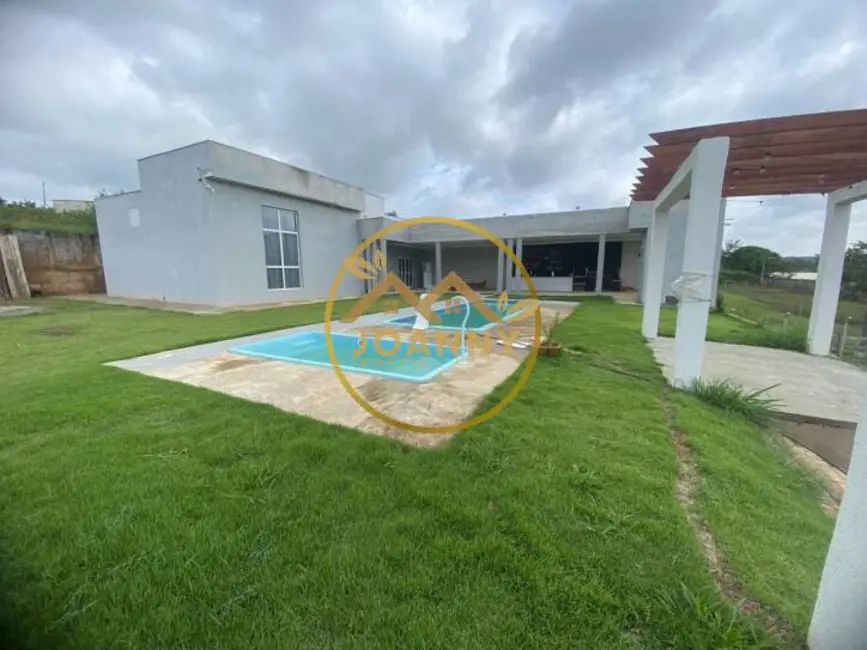 Chácara com 3 quartos à venda, 233m2 em Borda da Mata, Cacapava - SP - imagem 6 Foto 6 de Chácara com 3 quartos à venda, 233m2 em Borda da Mata, Cacapava - SP