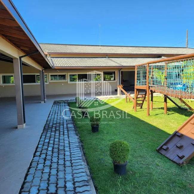 Chácara com 3 quartos à venda, 4900m2 em Tataúba, Cacapava - SP - imagem 5 Foto 5 de Chácara com 3 quartos à venda, 4900m2 em Tataúba, Cacapava - SP