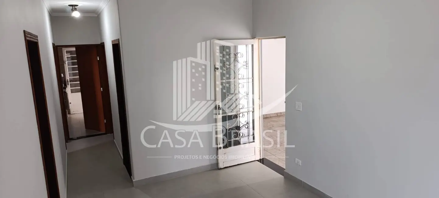 Casa com 3 quartos à venda, 200m2 em Sao Jose Dos Campos - SP - imagem 9 Foto 9 de Casa com 3 quartos à venda, 200m2 em Sao Jose Dos Campos - SP