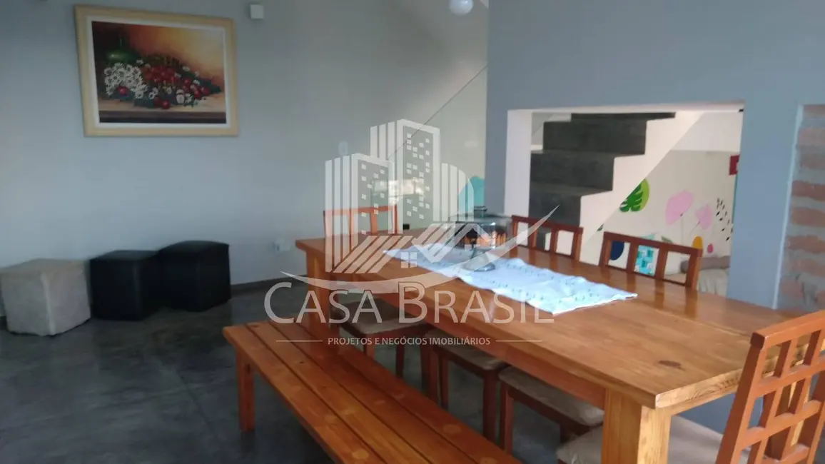 Foto 9 de Casa com 2 quartos à venda, 324m2 em Centro, Guararema - SP