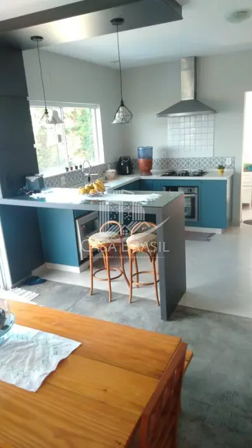 Foto 3 de Casa com 2 quartos à venda, 324m2 em Centro, Guararema - SP