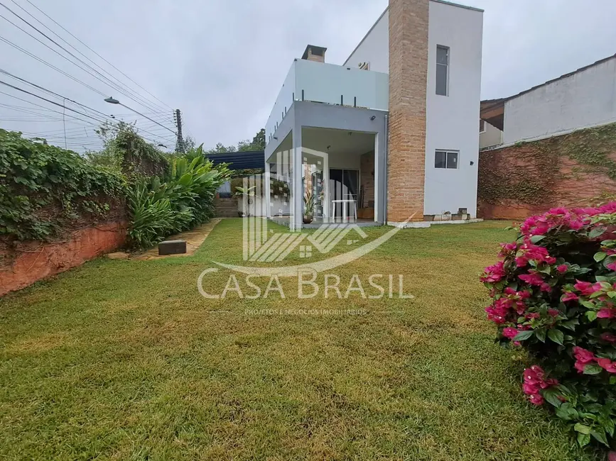Foto 1 de Casa com 2 quartos à venda, 324m2 em Centro, Guararema - SP