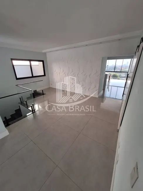 Foto 4 de Sobrado com 3 quartos à venda e para alugar, 375m2 em Vila Zezé, Jacarei - SP