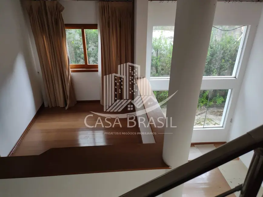 Foto 6 de Casa com 3 quartos à venda e para alugar, 1000m2 em Condomínio Residencial Mirante do Vale, Jacarei - SP