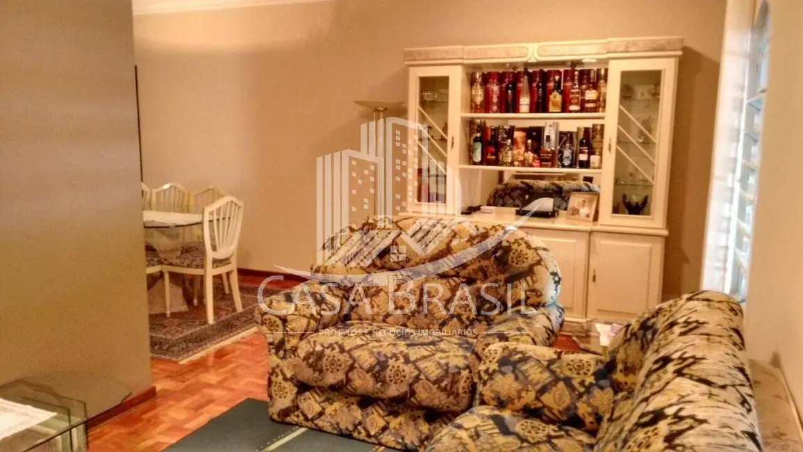 Foto 3 de Casa com 3 quartos à venda, 250m2 em Sao Jose Dos Campos - SP