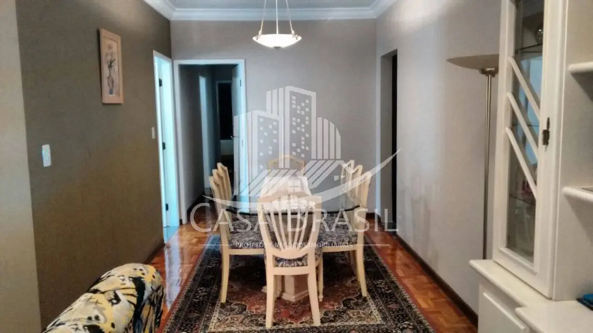 Foto 4 de Casa com 3 quartos à venda, 250m2 em Sao Jose Dos Campos - SP