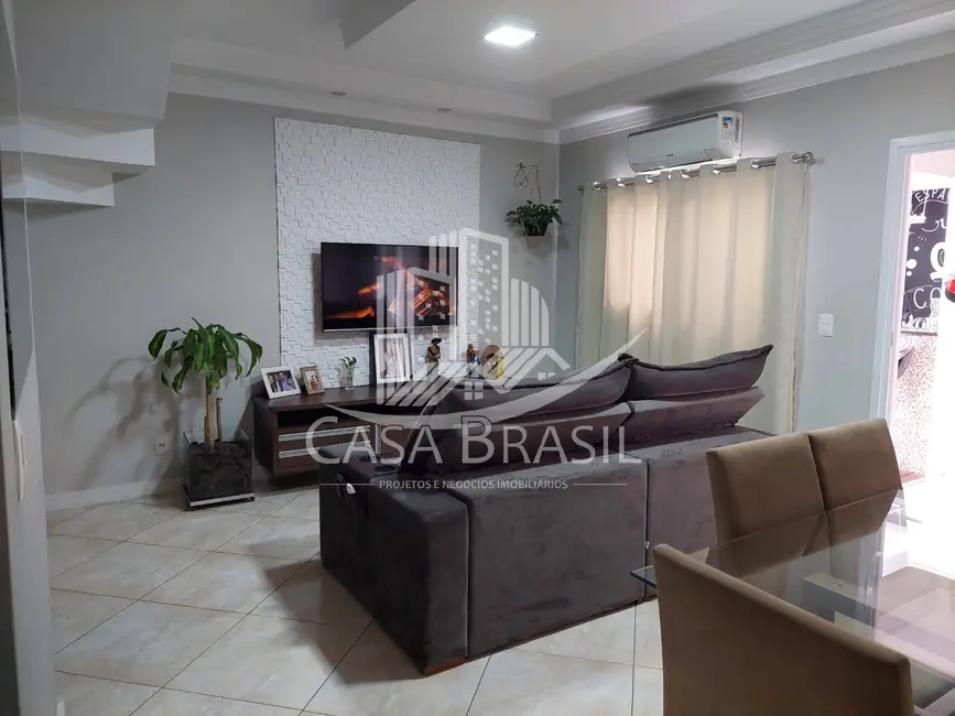 Foto 5 de Casa com 3 quartos à venda em Sao Jose Dos Campos - SP