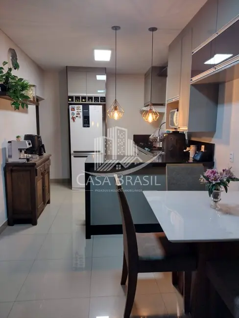 Foto 7 de Casa com 3 quartos à venda, 300m2 em Sao Jose Dos Campos - SP