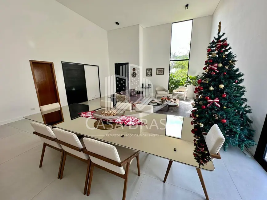 Foto 8 de Casa com 4 quartos à venda, 323m2 em Sao Jose Dos Campos - SP