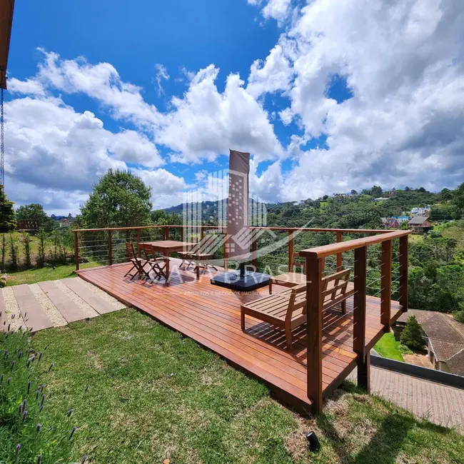 Casa com 4 quartos à venda, 350m2 em Campos Do Jordao - SP - imagem 6 Foto 6 de Casa com 4 quartos à venda, 350m2 em Campos Do Jordao - SP