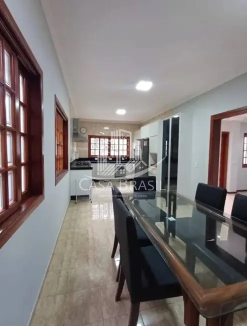 Casa com 5 quartos à venda e para alugar, 309m2 em Sao Jose Dos Campos - SP - imagem 5 Foto 5 de Casa com 5 quartos à venda e para alugar, 309m2 em Sao Jose Dos Campos - SP