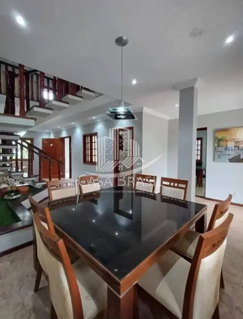 Casa com 5 quartos à venda e para alugar, 309m2 em Sao Jose Dos Campos - SP - imagem 2 Foto 2 de Casa com 5 quartos à venda e para alugar, 309m2 em Sao Jose Dos Campos - SP