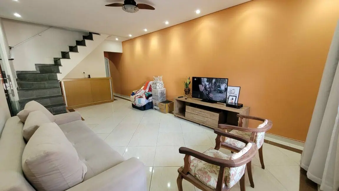 Casa com 5 quartos à venda, 178m2 em Canto do Forte, Praia Grande - SP - imagem 1 Foto 1 de Casa com 5 quartos à venda, 178m2 em Canto do Forte, Praia Grande - SP