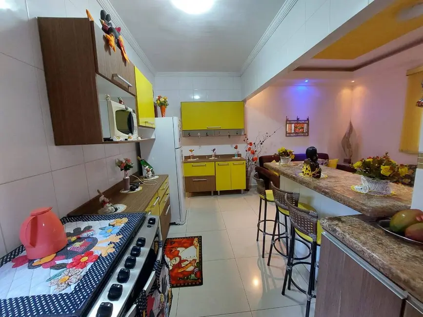 Foto 3 de Casa com 2 quartos à venda, 109m2 em Caiçara, Praia Grande - SP