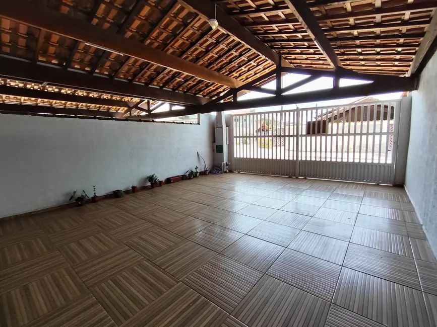 Casa com 2 quartos à venda, 71m2 em Praia Grande - SP - imagem 8 Foto 8 de Casa com 2 quartos à venda, 71m2 em Praia Grande - SP