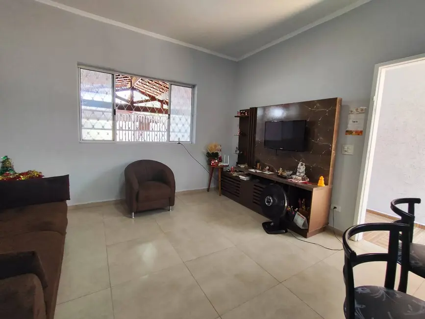 Casa com 2 quartos à venda, 71m2 em Praia Grande - SP - imagem 4 Foto 4 de Casa com 2 quartos à venda, 71m2 em Praia Grande - SP