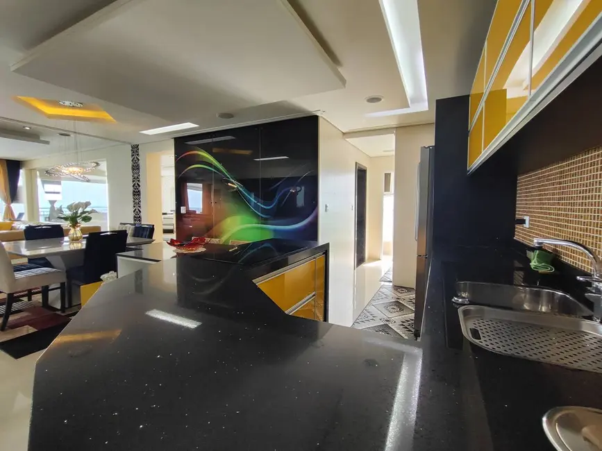 Foto 8 de Apartamento com 3 quartos à venda, 326m2 em Praia Grande - SP