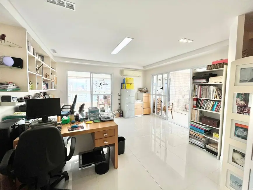 Apartamento com 3 quartos à venda, 225m2 em Canto do Forte, Praia Grande - SP - imagem 1 Foto 1 de Apartamento com 3 quartos à venda, 225m2 em Canto do Forte, Praia Grande - SP