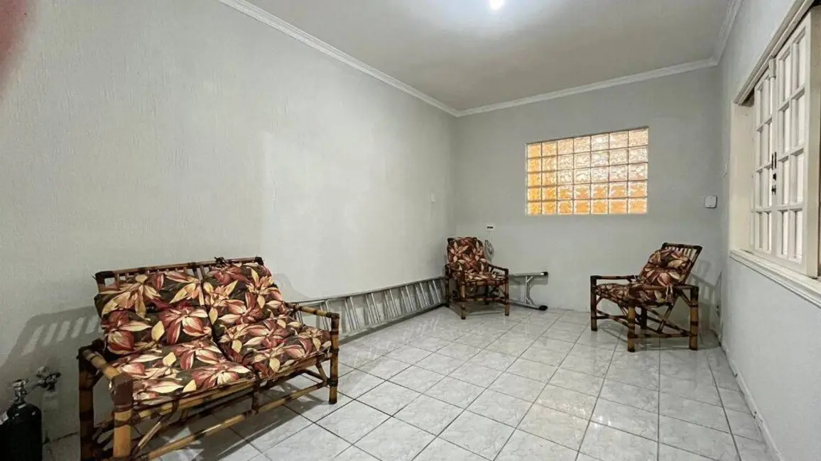 Foto 4 de Casa com 5 quartos à venda, 258m2 em Praia Grande - SP
