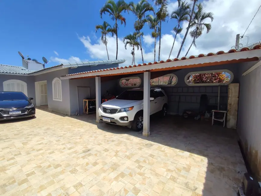 Casa com 6 quartos à venda, 430m2 em Praia Grande - SP - imagem 7 Foto 7 de Casa com 6 quartos à venda, 430m2 em Praia Grande - SP