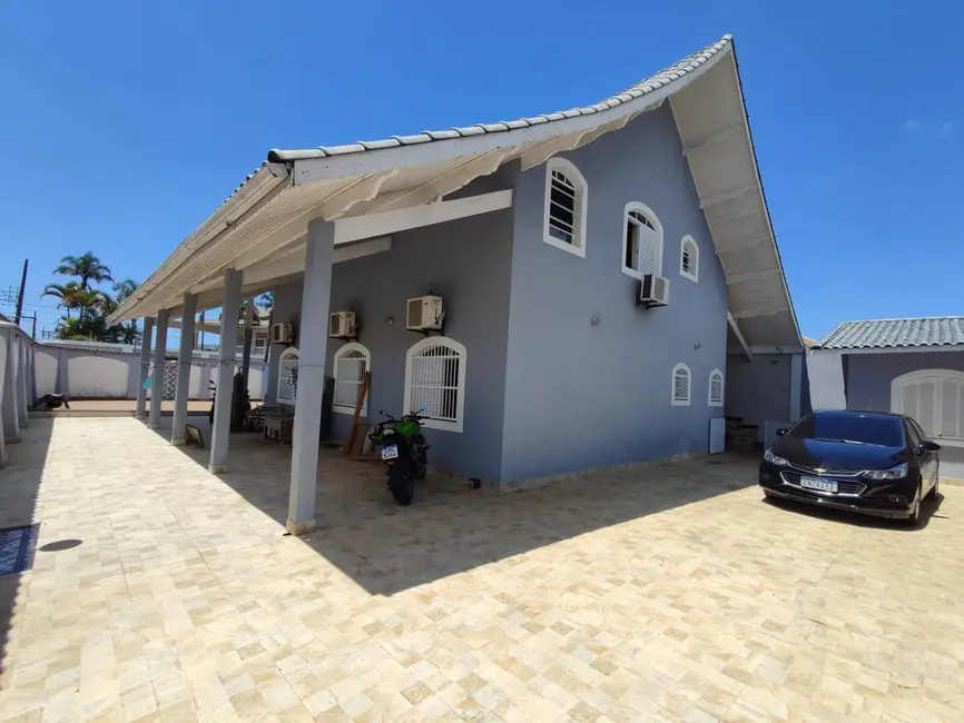 Casa com 6 quartos à venda, 430m2 em Praia Grande - SP - imagem 9 Foto 9 de Casa com 6 quartos à venda, 430m2 em Praia Grande - SP