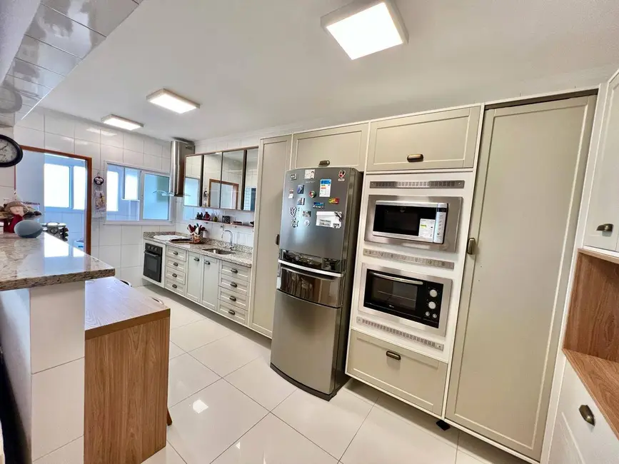 Foto 2 de Apartamento com 3 quartos à venda, 139m2 em Praia Grande - SP