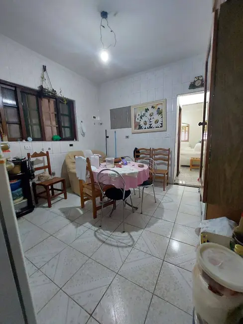 Foto 6 de Sobrado com 3 quartos à venda, 235m2 em Praia Grande - SP