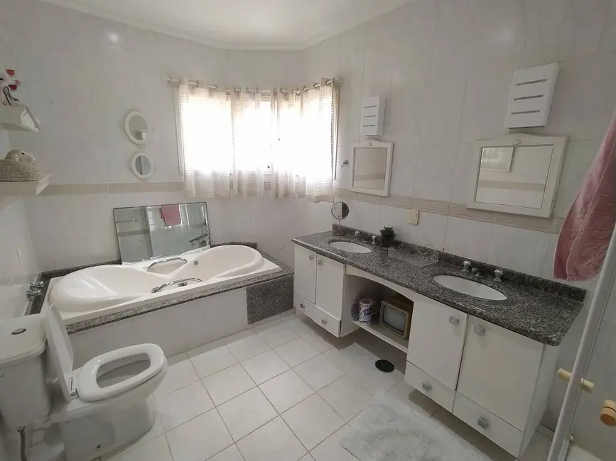 Foto 27 de Casa à venda em Bertioga - SP