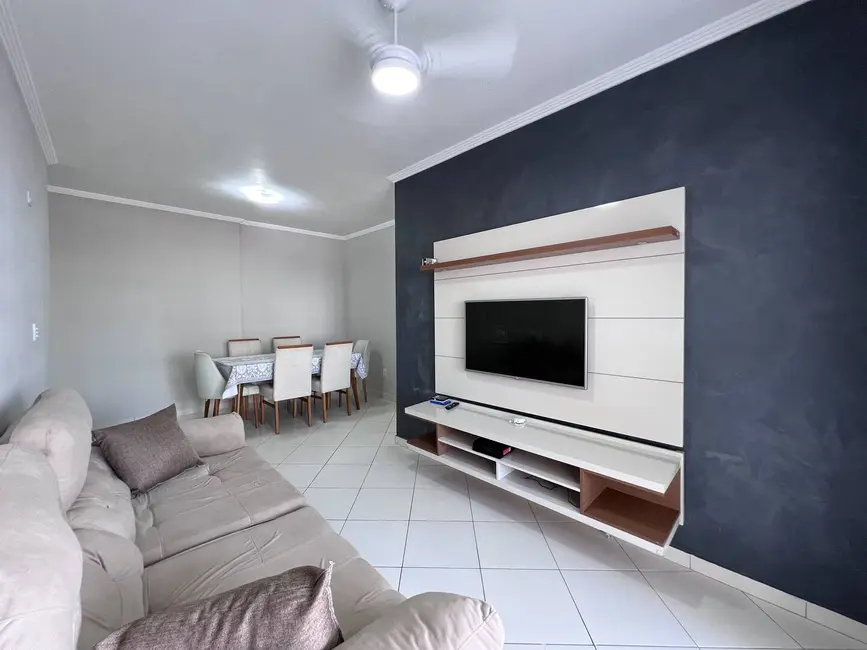 Foto 4 de Apartamento com 2 quartos à venda, 73m2 em Guilhermina, Praia Grande - SP