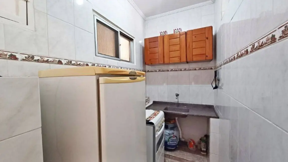 Foto 7 de Kitnet com 1 quarto à venda, 30m2 em Guilhermina, Praia Grande - SP