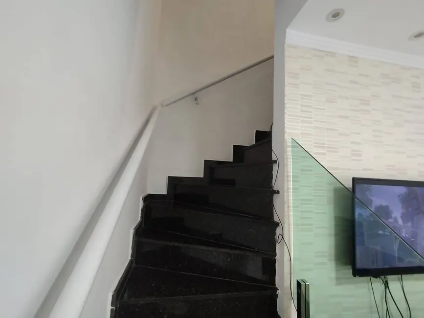 Casa de Condomínio com 2 quartos à venda em Aviação, Praia Grande - SP - imagem 4 Foto 4 de Casa de Condomínio com 2 quartos à venda em Aviação, Praia Grande - SP
