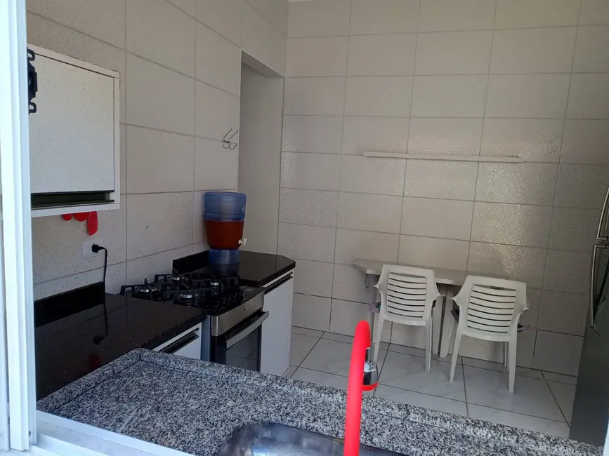 Casa com 2 quartos à venda, 80m2 em Praia Grande - SP - imagem 6 Foto 6 de Casa com 2 quartos à venda, 80m2 em Praia Grande - SP